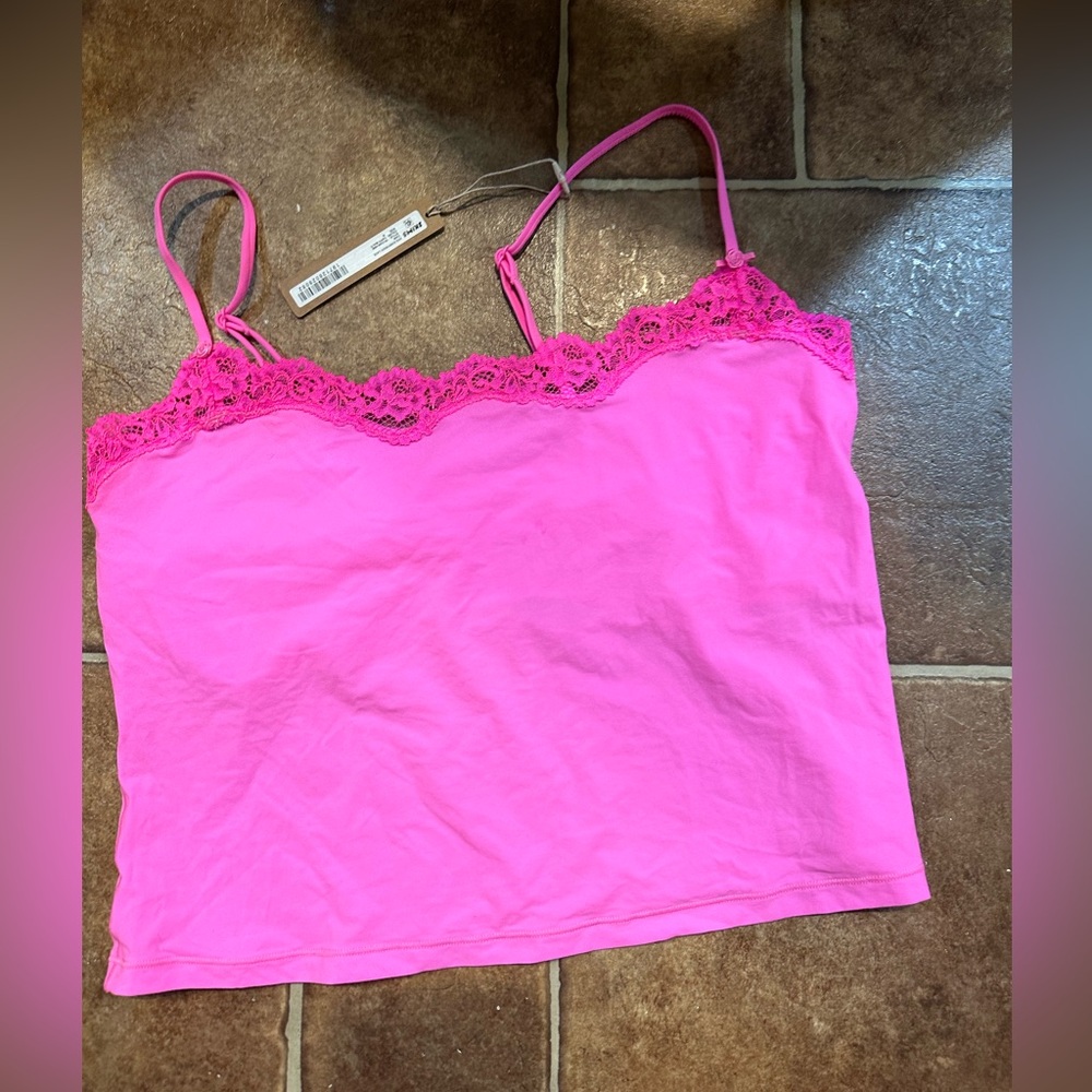 COPY - Skims fits everybody lace cami.